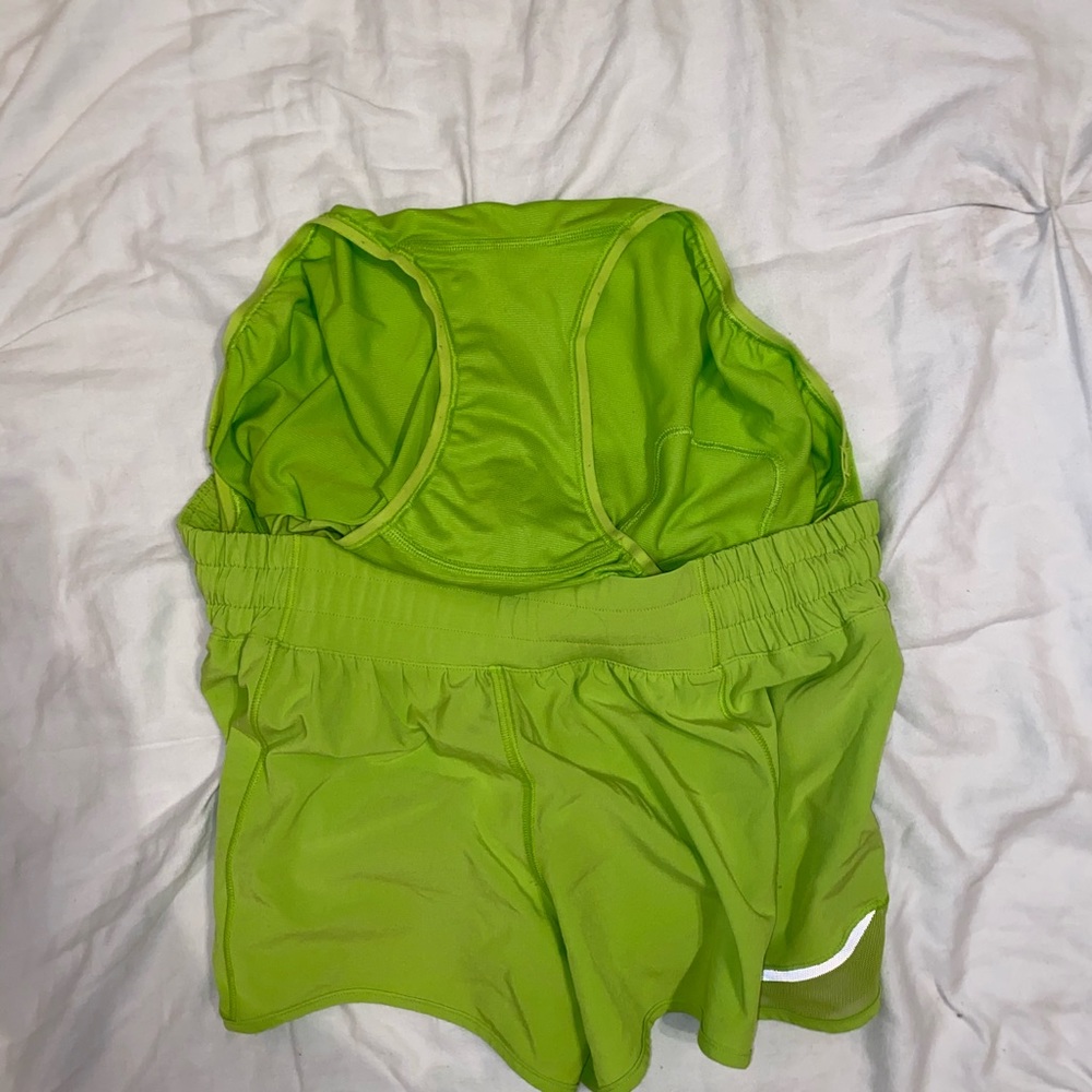 Lulu lemon hotty hot shorts